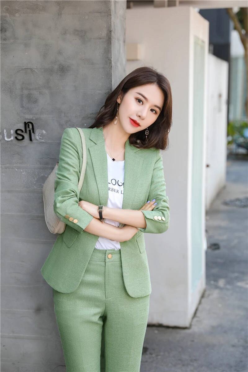 Women Formal Wear Designers - 斬新なグリーンの制服デザイン、女性用パンツスーツ、ビジネスワークウェアスーツ、プロフェッショナルブレザーセット、キャリア面接服